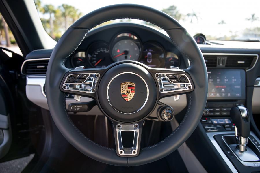 Панель приборов Porsche 911 Targa 4S 2016 года  (NA) (фото 9 из 19)